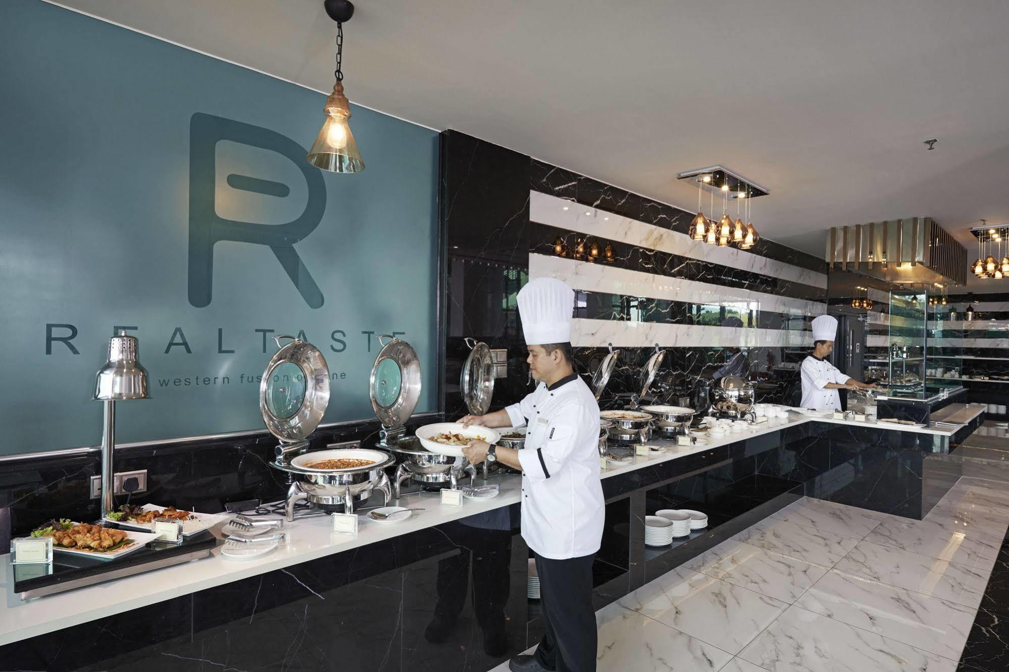 Purest Hotel Sungai Petani Eksteriør billede